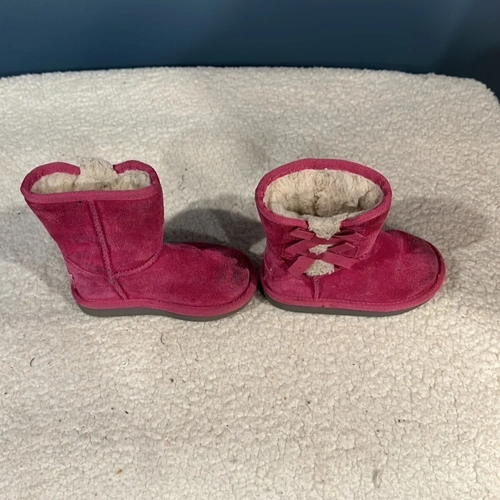 UGG Koolaburra size 7 toddler